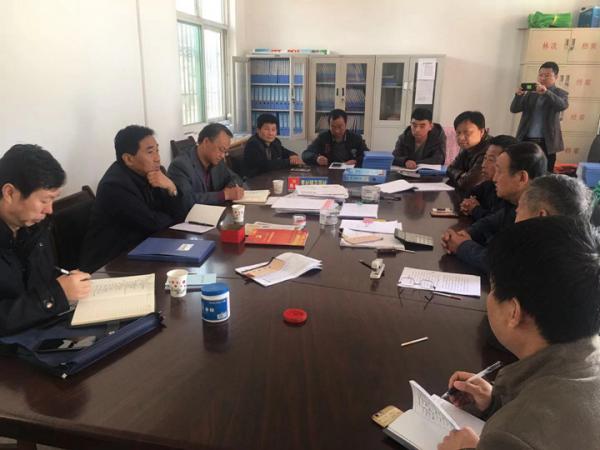 10.23惠主席调研脱贫攻坚工作照片6副本_副本.jpg